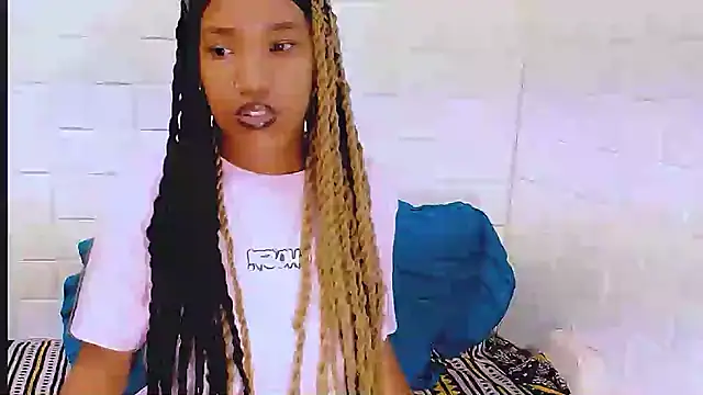 Snapshot of EroticSexyPrada chatting on 19, 3, 2025 EroticSexyPrada online show from 19, 3, 2025