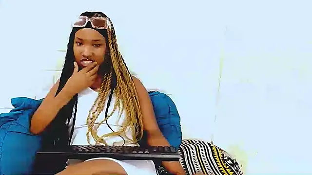 Snapshot of EroticSexyPrada chatting on 22, 3, 2025 EroticSexyPrada online show from 22, 3, 2025