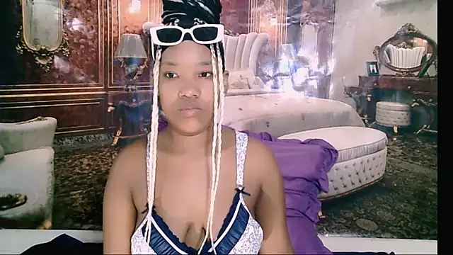 Snapshot of EroticSexyPrada chatting on 2, 2, 2026 EroticSexyPrada online show from 2, 2, 2026