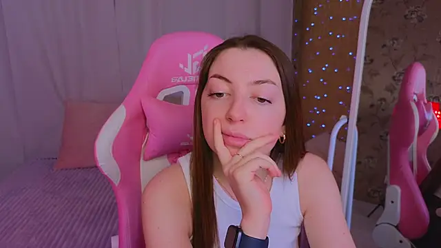 Ann moon   online show from 6, 3, 2025