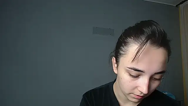 Snapshot of Eva_Gloryy chatting on 15, 10, 2025 Eva Gloryy online show from 15, 10, 2025