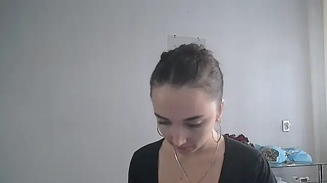 Snapshot of Eva_Gloryy chatting on 23, 10, 2025 Eva Gloryy online show from 23, 10, 2025