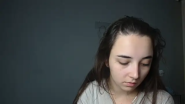 Snapshot of Eva_Gloryy chatting on 11, 11, 2025 Eva Gloryy online show from 11, 11, 2025