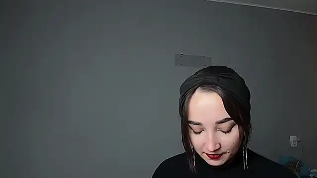 Snapshot of Eva_Gloryy chatting on 14, 12, 2025 Eva Gloryy online show from 14, 12, 2025