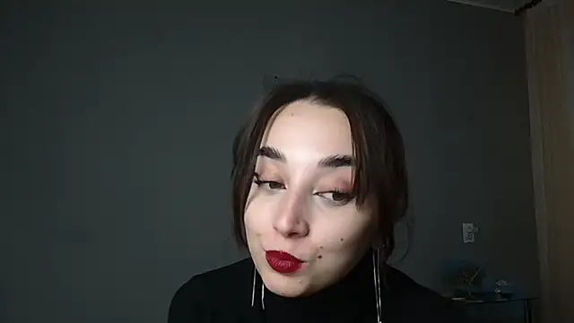 Snapshot of Eva_Gloryy chatting on 16, 12, 2025 Eva Gloryy online show from 16, 12, 2025