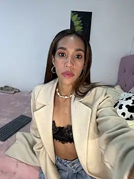 Snapshot of zoe_storm chatting on 30, 1, 2025 zoe storm online show from 30, 1, 2025