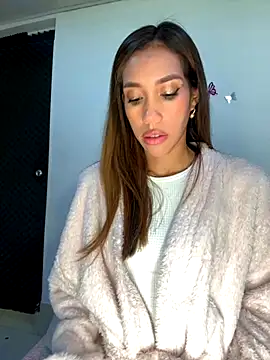 Snapshot of zoe_storm chatting on 11, 10, 2025 zoe storm online show from 11, 10, 2025