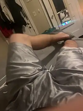 Snapshot of biggzee6 chatting on 7, 11, 2025 biggzee6 online show from 7, 11, 2025