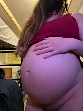 Snapshot of pregnant_bella_ chatting on 1, 2, 2025 pregnant bella online show from 1, 2, 2025