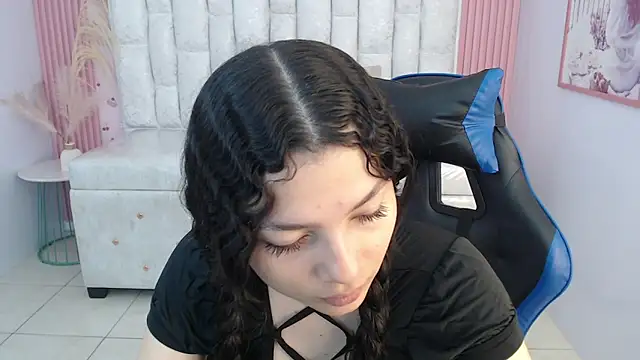 shalon diaz s online show from 22, 10, 2025