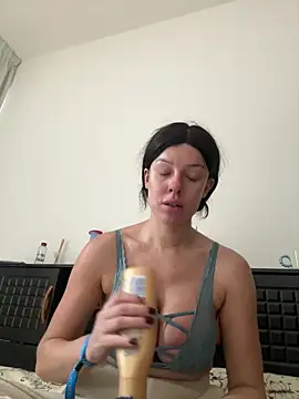 SexySophiaax online show from 2, 2, 2025