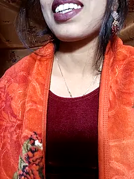 Hot couple 1 online show from 6, 1, 2026