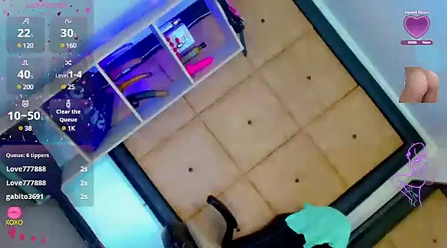 Barbie Latina online show from 8, 3, 2025