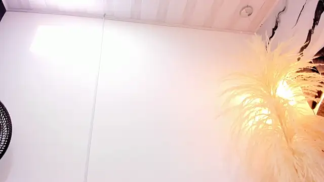 Ashley 7777 online show from 22, 2, 2025