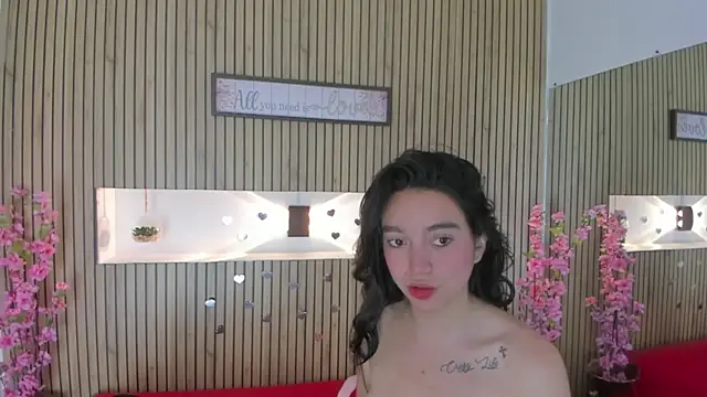 Ashley 7777 online show from 18, 10, 2025