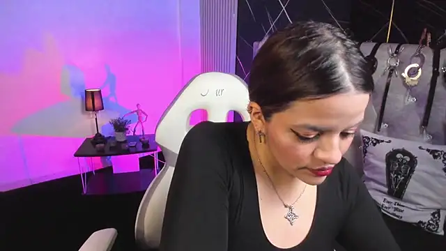 victoria  floyd online show from 6, 2, 2026