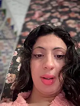 Snapshot of majdolin78 chatting on 15, 4, 2026 majdolin78 online show from 15, 4, 2026