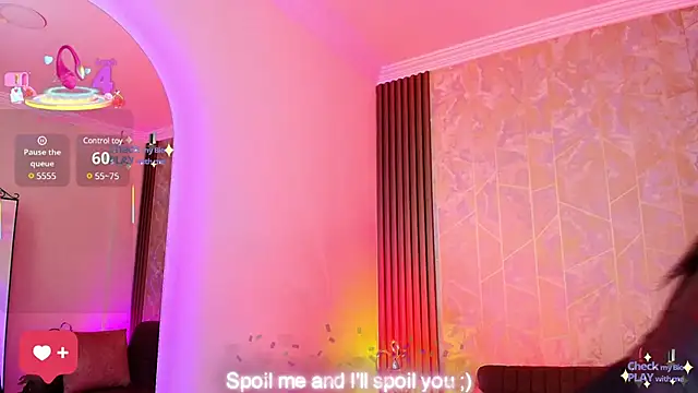 Aurora thomas  1 online show from 25, 2, 2025