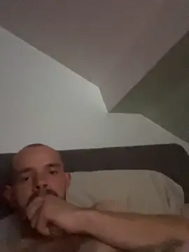 Snapshot of wyattstone chatting on 25, 9, 2025 wyattstone online show from 25, 9, 2025