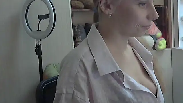 xMilagrosxs online show from 22, 3, 2026