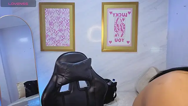 Snapshot of Paulette_v chatting on 10, 2, 2026 Paulette v online show from 10, 2, 2026