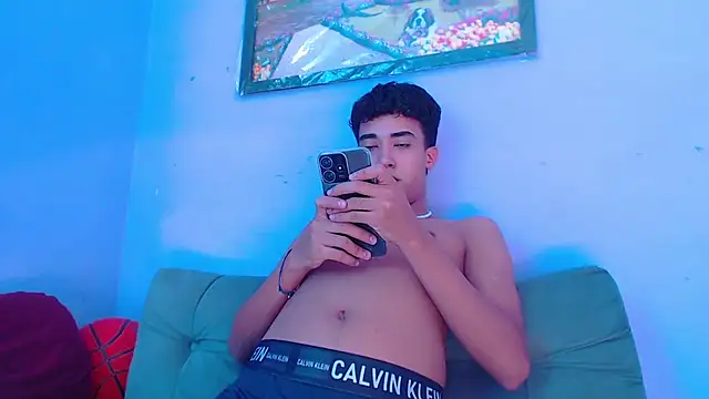 Kleo forever online show from 19, 1, 2025