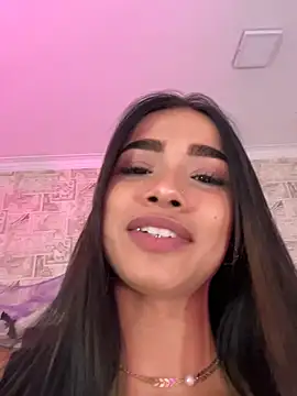 Bella Smiith  online show from 24, 10, 2025