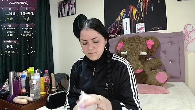 Snapshot of Emmie_Hot chatting on 16, 9, 2025 Emmie Hot online show from 16, 9, 2025