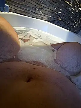 Snapshot of caprice79 chatting on 8, 2, 2026 caprice79 online show from 8, 2, 2026