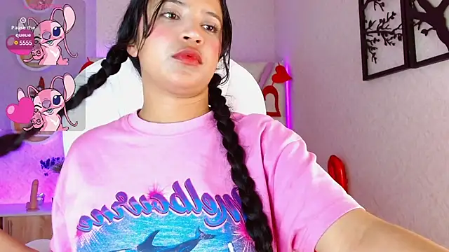 Snapshot of Sophia_waalker__1 chatting on 26, 2, 2025 Sophia waalker 1 online show from 26, 2, 2025