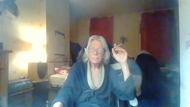 Snapshot of rosanetrav chatting on 7, 11, 2025 rosanetrav online show from 7, 11, 2025