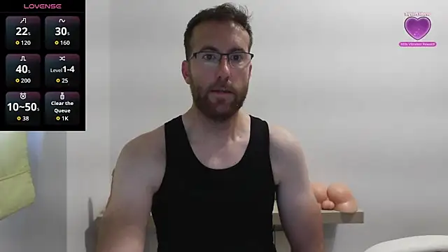 Snapshot of machohiberiko chatting on 4, 6, 2026 machohiberiko online show from 4, 6, 2026