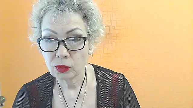 NessyJenixs online show from 4, 3, 2026