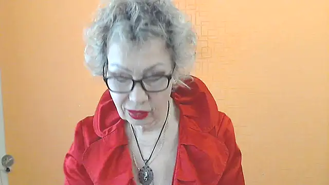 Snapshot of NessyJenixs chatting on 2, 5, 2026 NessyJenixs online show from 2, 5, 2026