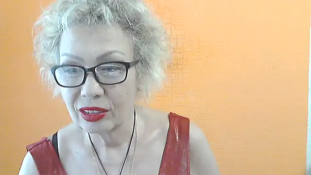 Snapshot of NessyJenixs chatting on 25, 5, 2026 NessyJenixs online show from 25, 5, 2026