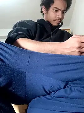 Snapshot of cingonduro chatting on 9, 3, 2025 cingonduro online show from 9, 3, 2025