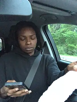 theprettysoles online show from 6, 4, 2026