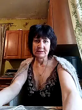 Snapshot of Laura_Kiss chatting on 7, 1, 2025 Laura Kiss online show from 7, 1, 2025