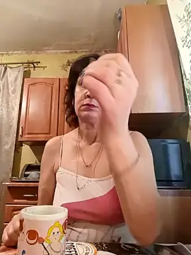 Snapshot of Laura_Kiss chatting on 12, 1, 2025 Laura Kiss online show from 12, 1, 2025