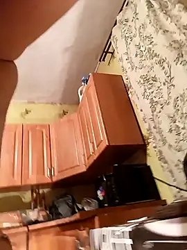 Snapshot of Laura_Kiss chatting on 17, 1, 2025 Laura Kiss online show from 17, 1, 2025