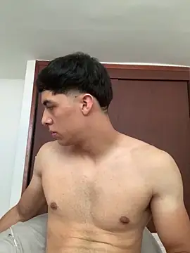 Snapshot of max_ryderr chatting on 6, 2, 2025 max ryderr online show from 6, 2, 2025