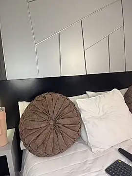 fiorella paris online show from 9, 3, 2026