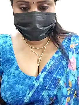 Queenflowerr online show from 4, 2, 2025