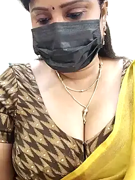 Queenflowerr online show from 9, 2, 2025