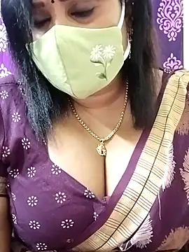 Queenflowerr online show from 16, 10, 2025