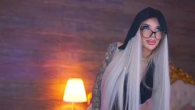 Juicy Jessye online show from 12, 2, 2026