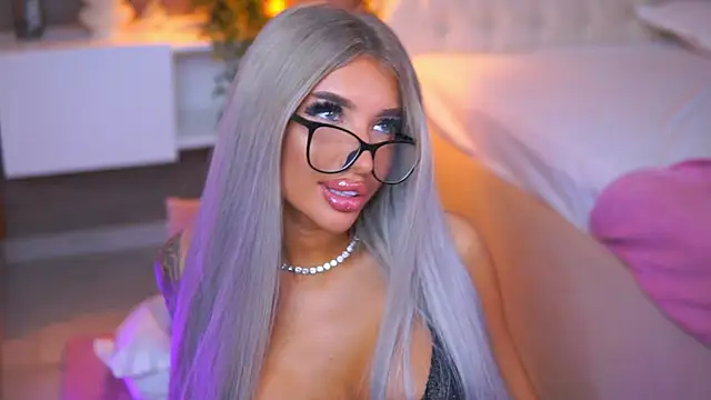 Snapshot of Juicy_Jessye chatting on 14, 7, 2026 Juicy Jessye online show from 14, 7, 2026