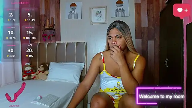 Snapshot of electrabrowns chatting on 24, 10, 2025 electrabrowns online show from 24, 10, 2025