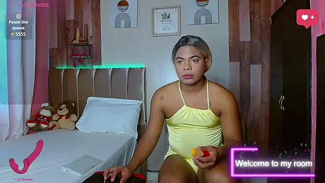 Snapshot of electrabrowns chatting on 29, 10, 2025 electrabrowns online show from 29, 10, 2025