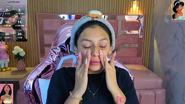 lilith petit sub online show from 18, 11, 2025